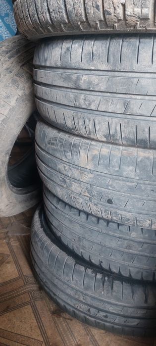 Шины отличные R17