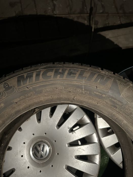3 anvelope Michelin vara 205-55-r16