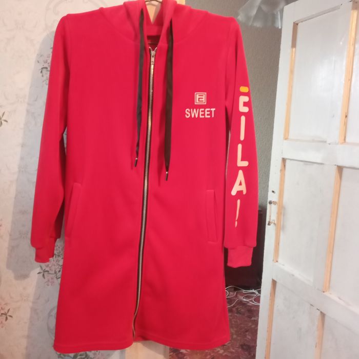 Женская кофта  в идеальном состоянии