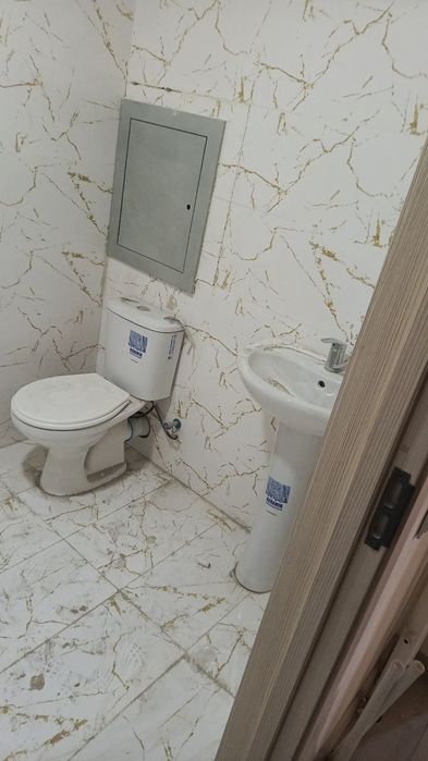 Жиззахда 2 хонали квартира сотилади