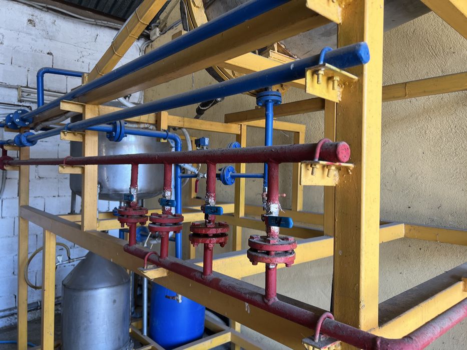 Дистилерия/рафинерия за масло