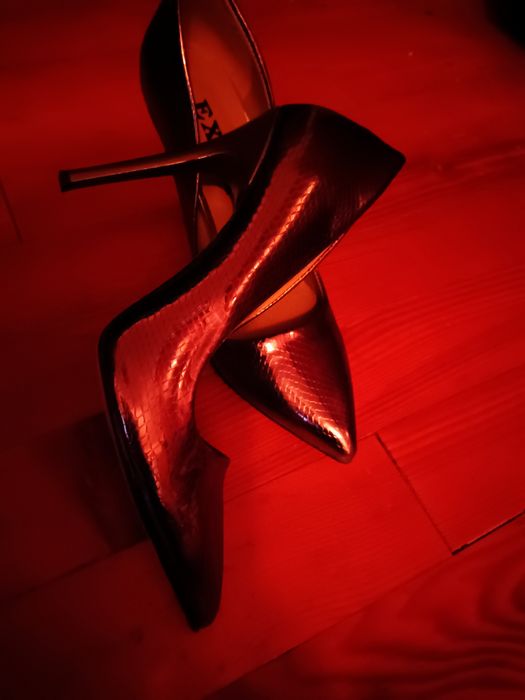 Pantofi superbi,în stare foarte bună