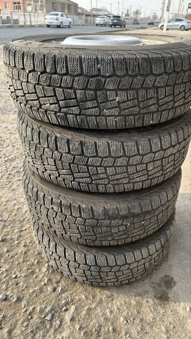 Зиние шины с оригинальными штамп дисками