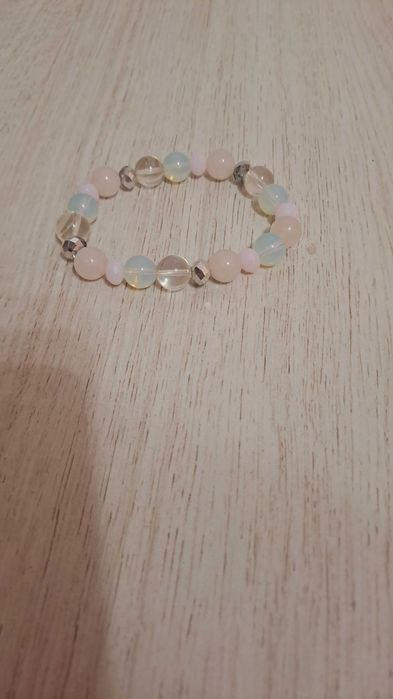 Дамска гривна от кристали