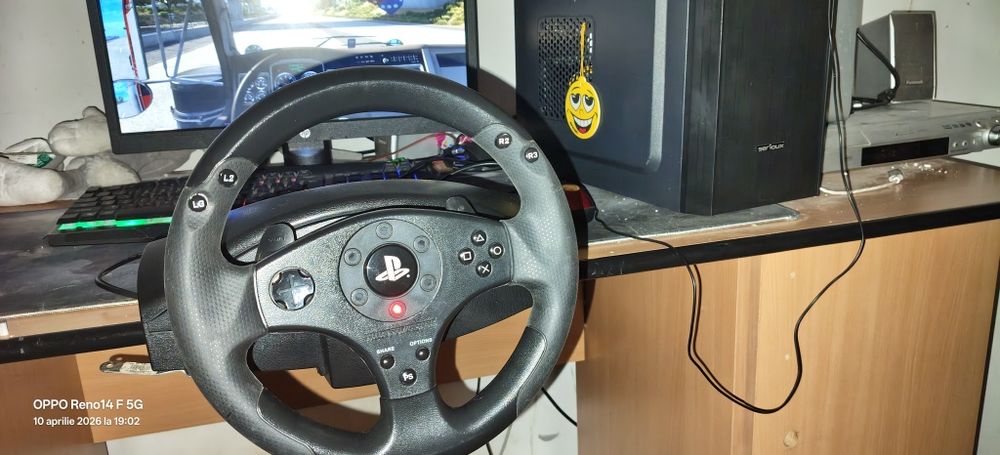 Vand un volan de gaming