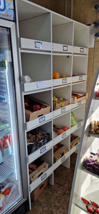 Продам магазин продукты, хоз, вещи.