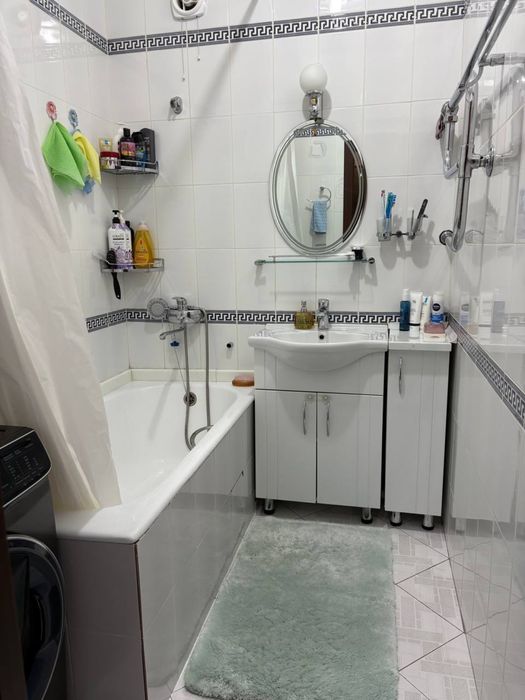 СРОЧНО! 3-комн. квартира Юнусабад + ГАРАЖ.