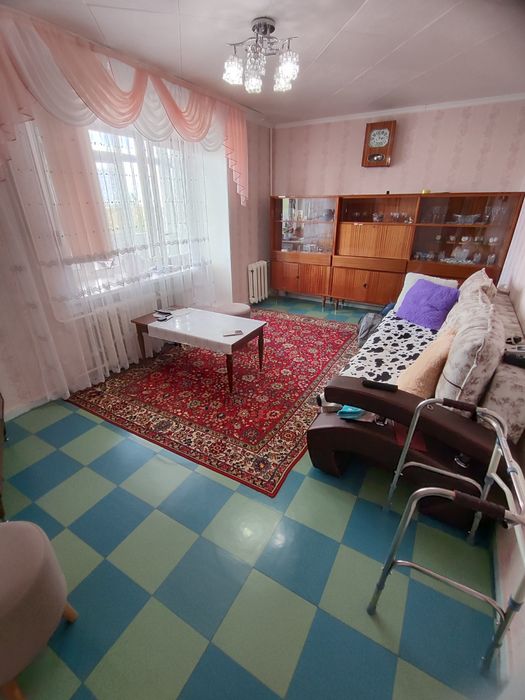 Продается 2-комн (3-10а, 4 эт)