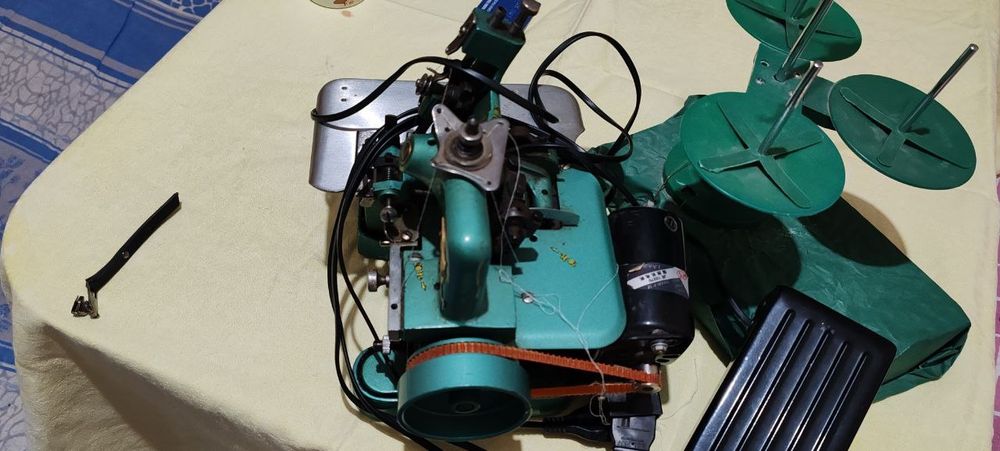 Срочно продам  оверлог