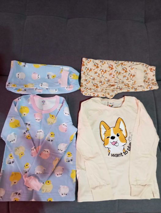 Кофточки на девочку 7-8 лет,продам не дорого