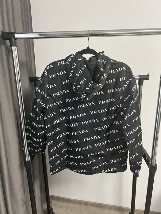 Geaca PRADA super calitate