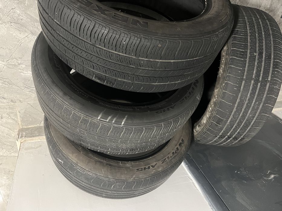 Летние шины 215/55/17