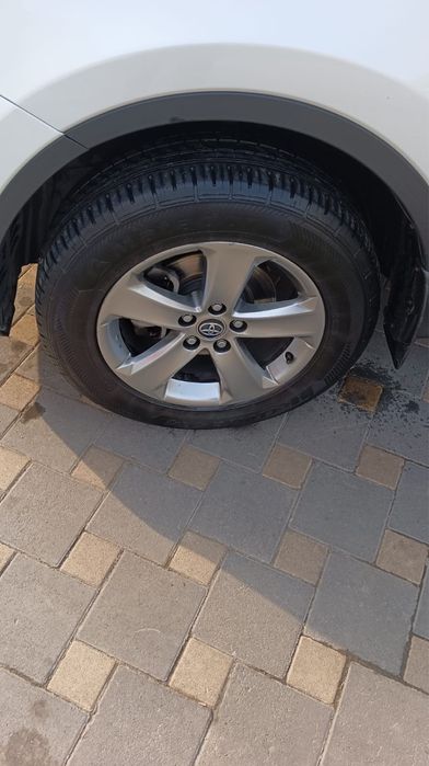 Тайота РАФ4 ,2015