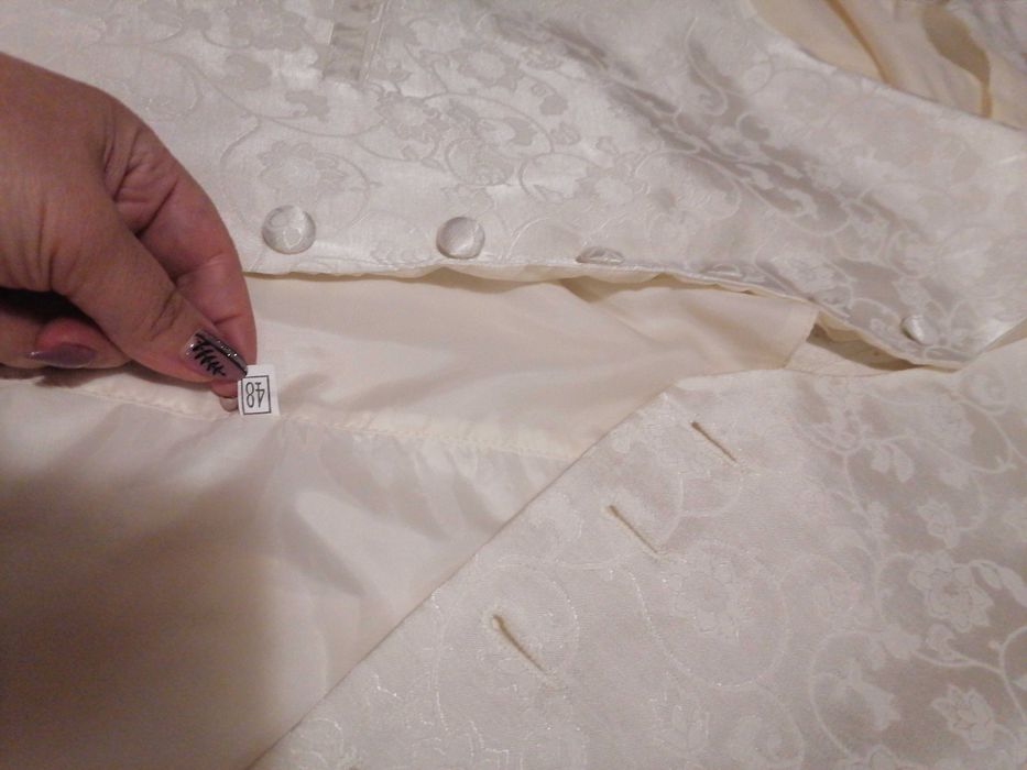 Мъжки костюм размер М