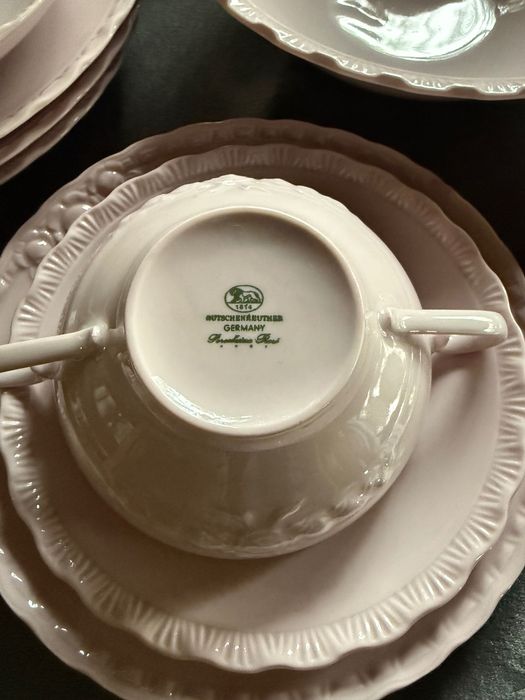 Hutschenreuther- Сервиз за хранене за 14 Нов Розов порцелан