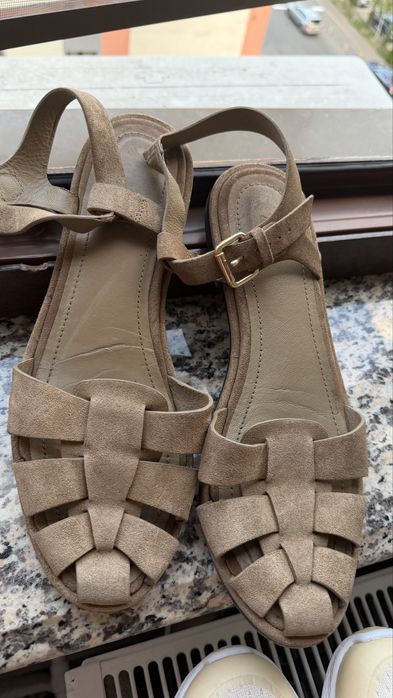 Sandale Zara piele intoarsa marimea 39