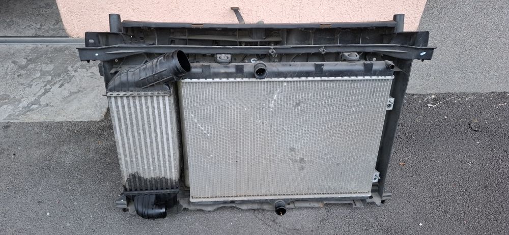 Ds5..Capota, calandru cu radiatoare, aripa dr , far stanga