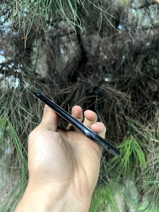 Iphone xr               .