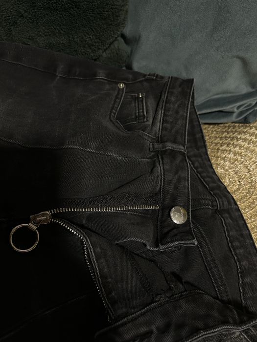 черни дънки с цип