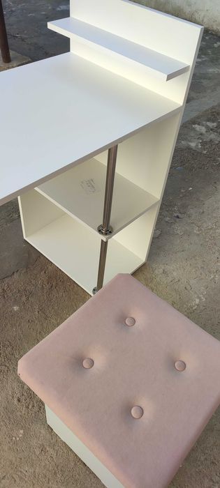 Маникюрный стол 1 метр