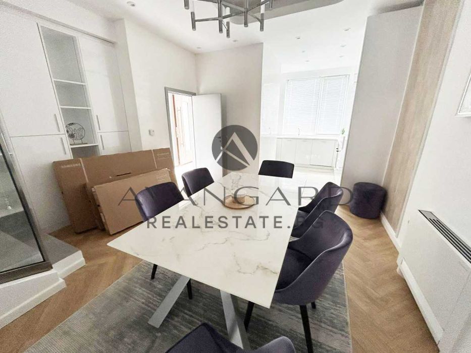 Продава се Къща в Пловдив, Остромила - 388 кв.м за 1225 €/кв.м - Снимка #3