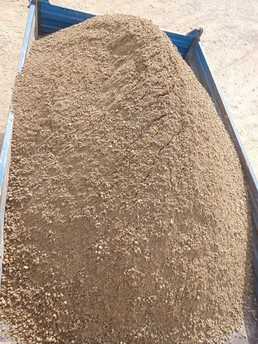 Balast, nisip, piatra,pământ