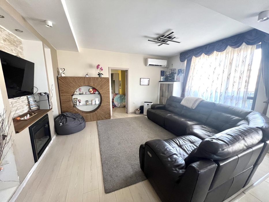 Обзаведено жилище с 3 спални и гараж