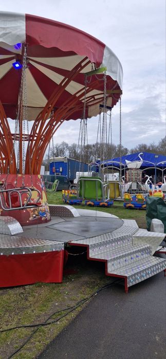 Детска люлка атракцион