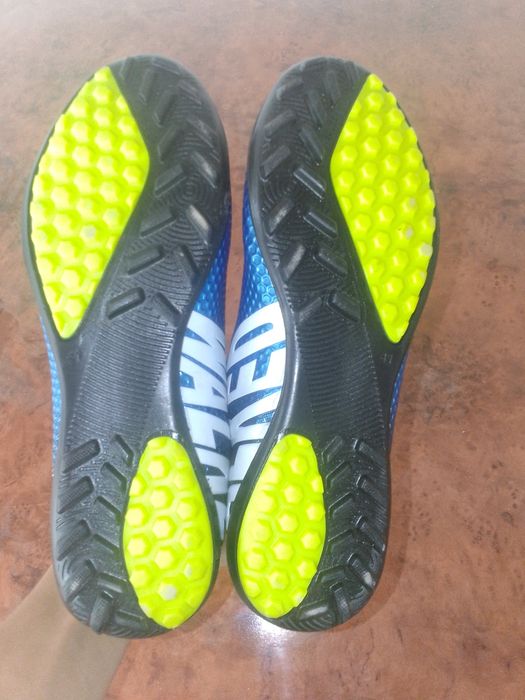 Бутса "Nike walked"