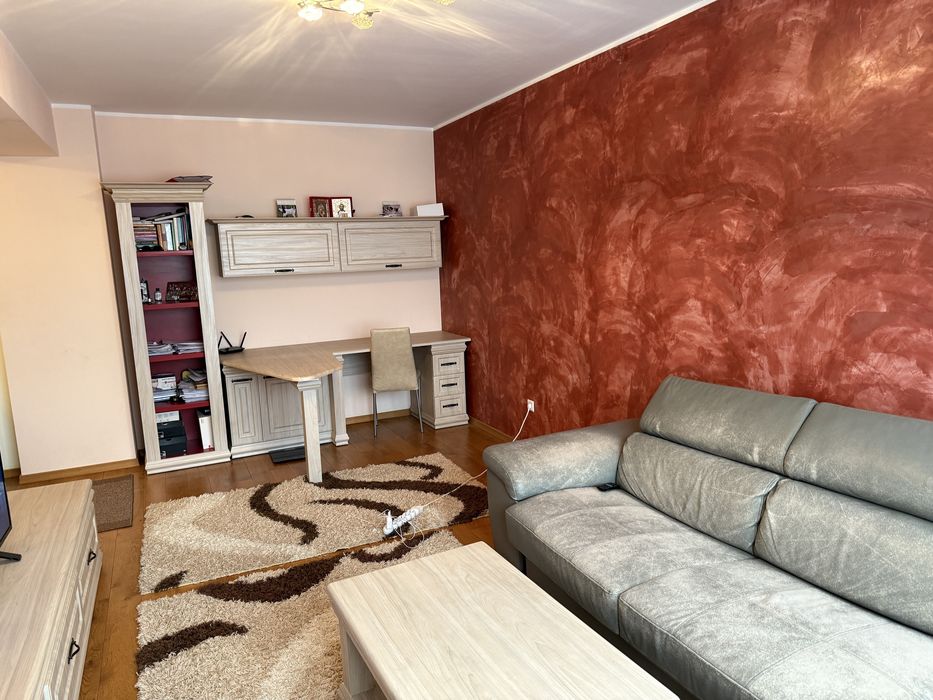 Apartamen de inchiriat