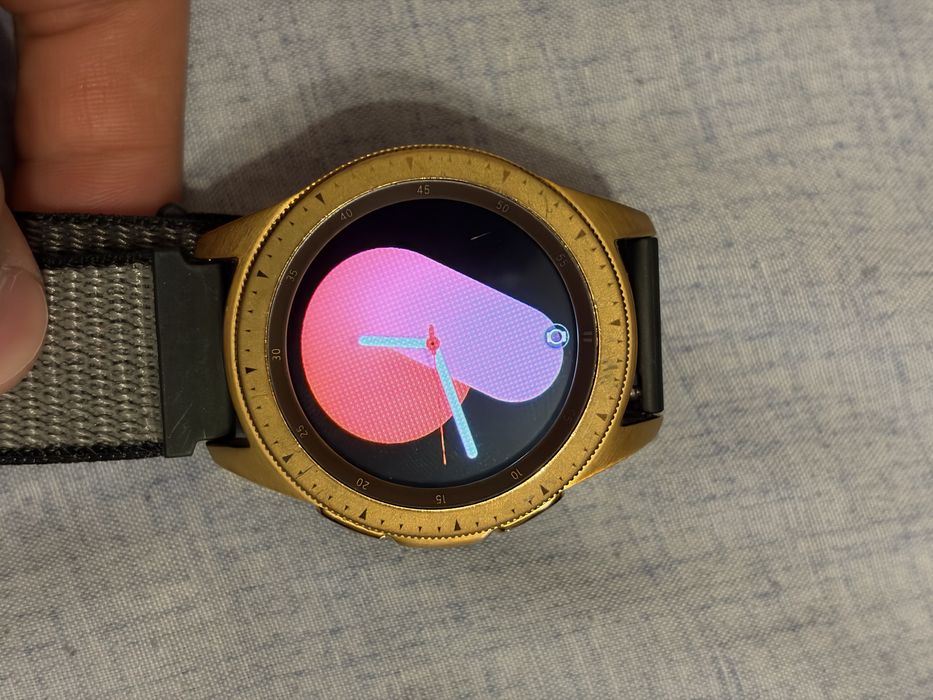 Часы Galaxy Watch