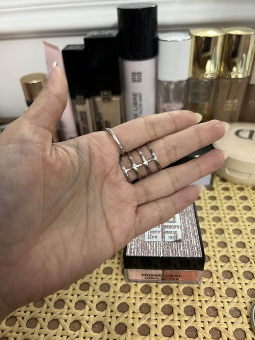 Серебряное кольцо