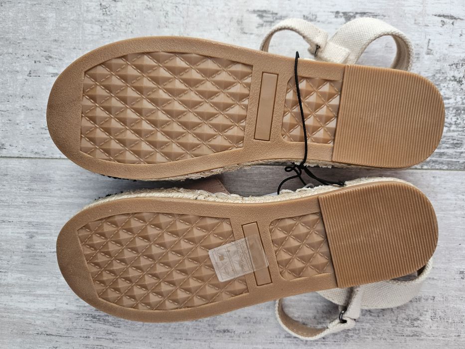 Сандали sinsay за момиче