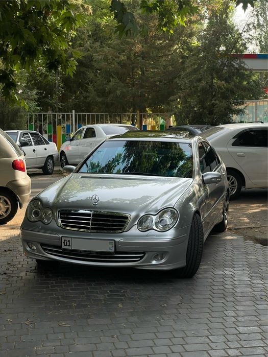 Mercedes Benz W203 C240