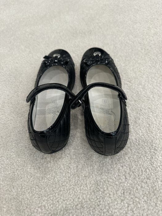 Детски официални черни затворени обувки за момиче на Primigi за