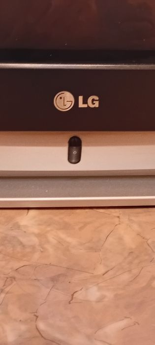Телевизор рабочий. LG.
