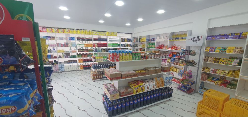 Чирчик шахри 2 микро район Янги узб Дукон сотилади 66 квадрат 62.000$