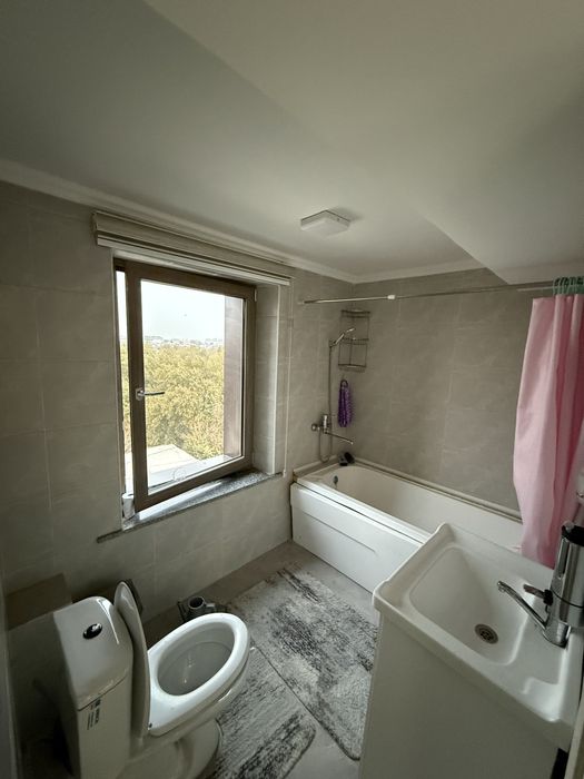 Сдаётся в аренду 3-х комнатная квартира.