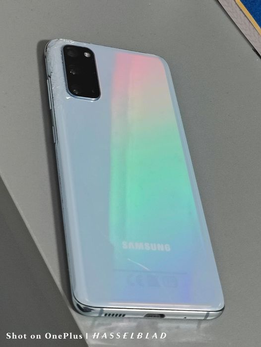Samsung s20,хорошое состояние