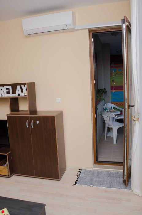 Дава се под наем Двустаен апартамент в к.к. Св.Св. Константин и Елена - 60 кв.м за 400 € - Снимка #5