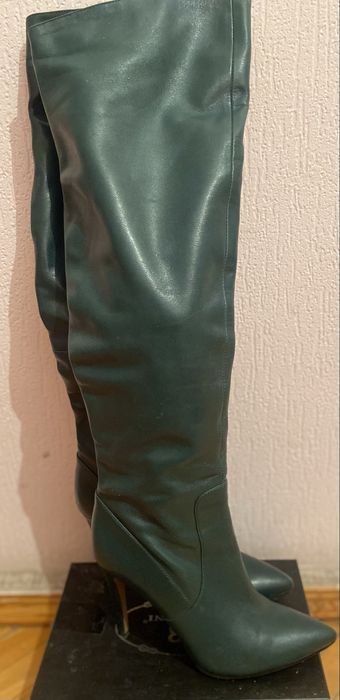 Сапоги из натуральной кожи.