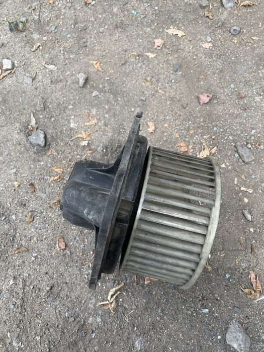 Моторчик печки валео пассат б4.