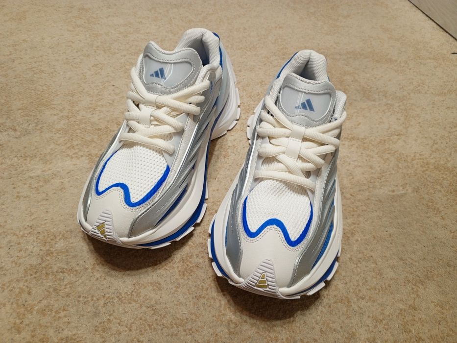 Новые кроссовки Adidas Monstr, 45 размер