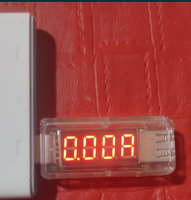 Tester usb voltmetru cu afisaj si port usb