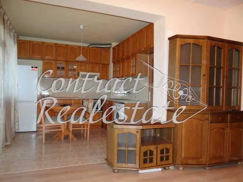 Дава се под наем Двустаен апартамент в Варна, Цветен квартал - 62 кв.м за 448.8 € - Снимка #1