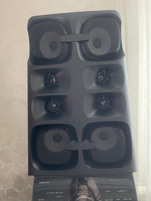 Мощна аудио система SONY  MUTEKI V90DW
