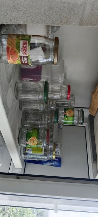 Банки с крышками