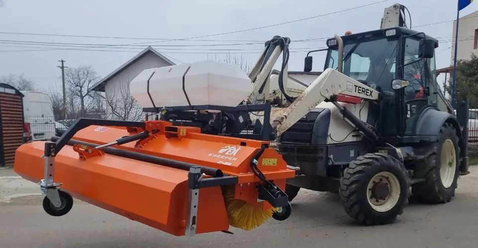 Perie asfalt cu colector si sistem stropire 240 cm