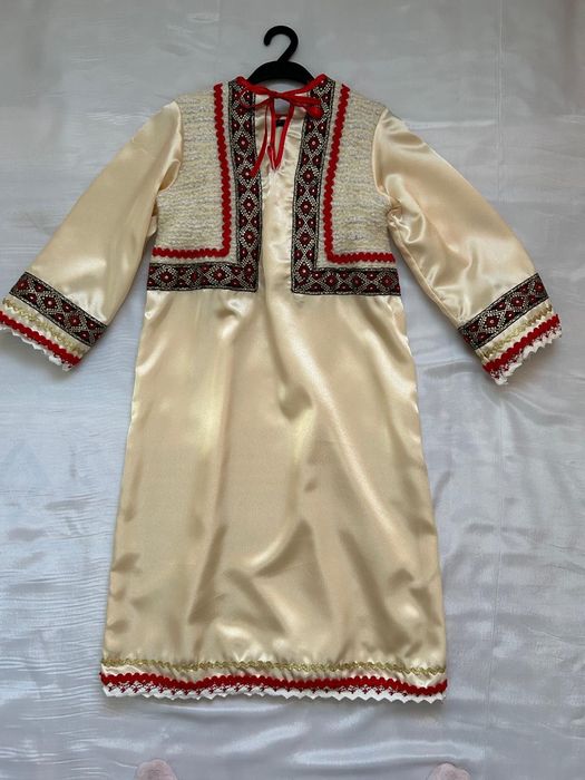 Costum național fetiță pentru serbare
