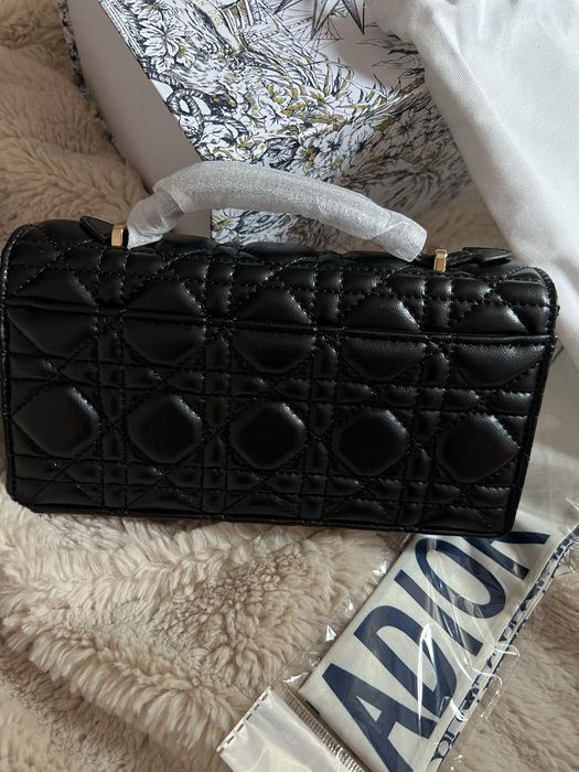 Чанти Chanel,Dior,Michael Kors-продават се отделно
